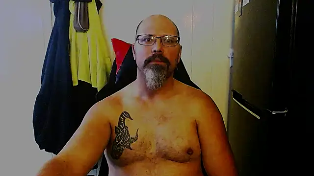 Snapshot of KrazyLegz chatting on December 2024 06:30:02 PM KrazyLegz online show from December 2024 06:30:02 PM