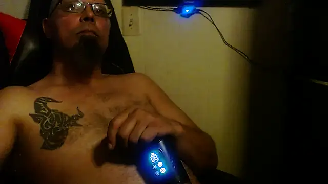 Snapshot of KrazyLegz chatting on February 2025 08:51:02 PM KrazyLegz online show from February 2025 08:51:02 PM