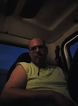 Snapshot of KrazyLegz chatting on October 2025 11:58:02 PM KrazyLegz online show from October 2025 11:58:02 PM