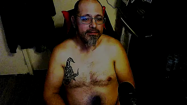 KrazyLegz online show from December 2025 03:02:01 AM