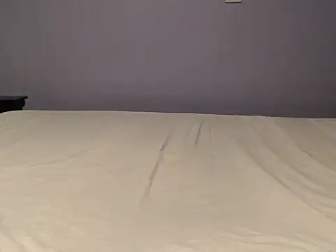 Gweneve online show from September 2025 04:56:01 AM