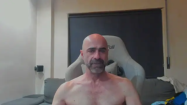 Snapshot of Bicopflirt chatting on June 2026 10:21:02 PM Bicopflirt online show from June 2026 10:21:02 PM