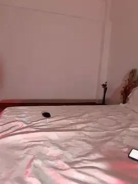 ReiyaRey online show from April 2026 10:05:02 PM