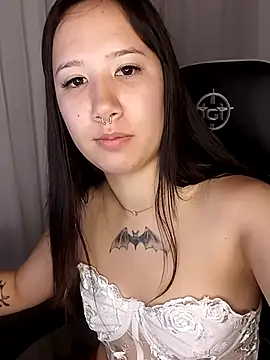 Japabaixinha online show from February 2025 04:09:02 AM