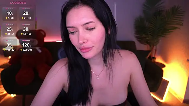 MilaSecrett online show from December 2025 03:41:01 PM