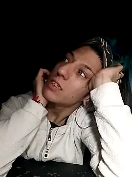 Snapshot of gala2 chatting on September 2025 09:47:02 AM gala2 online show from September 2025 09:47:02 AM
