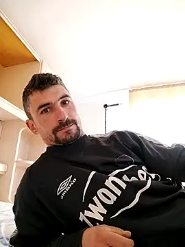 Snapshot of LOREDAN1 chatting on March 2025 09:27:02 AM LOREDAN1 online show from March 2025 09:27:02 AM