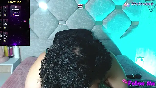 Danielaa a online show from March 2026 12:37:01 AM