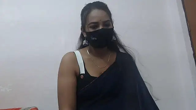 wildbabes online show from October 2025 03:45:01 PM