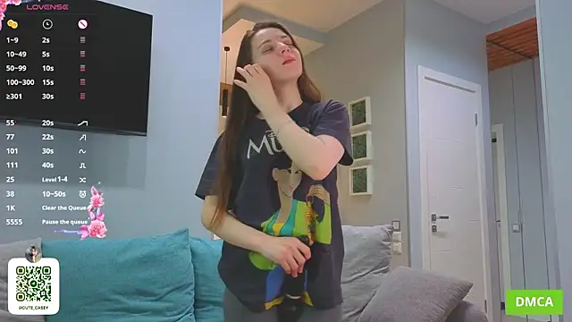 DonnaBurkee online show from November 2025 05:42:02 AM