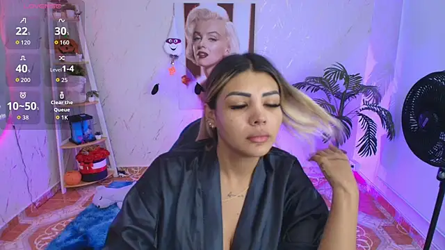 SALOOMEE   online show from November 2025 10:15:02 AM