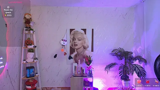 Snapshot of SALOOMEE__ chatting on February 2026 11:04:02 AM SALOOMEE online show from February 2026 11:04:02 AM