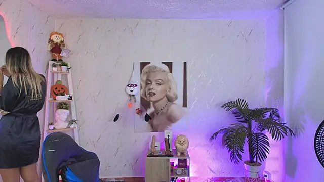 Snapshot of SALOOMEE__ chatting on February 2026 09:31:02 AM SALOOMEE online show from February 2026 09:31:02 AM