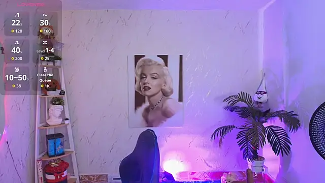 SALOOMEE   online show from April 2026 08:53:02 PM