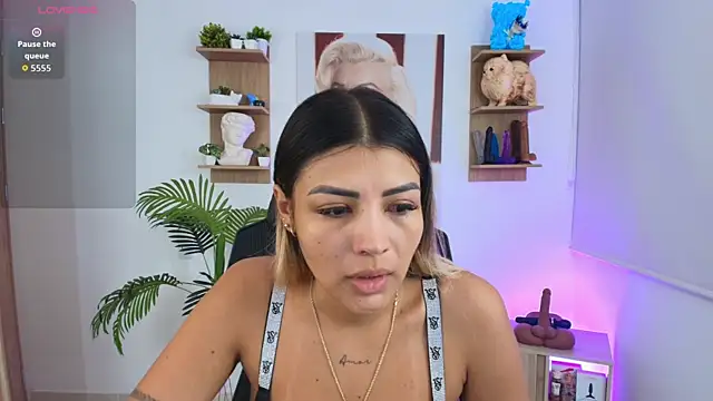 SALOOMEE   online show from May 2026 10:35:01 AM
