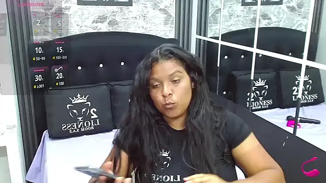 Snapshot of sia_cavad chatting on February 2025 09:43:02 AM sia cavad online show from February 2025 09:43:02 AM