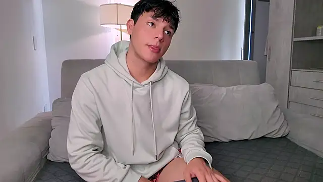 Alexxblue online show from April 2026 04:45:02 PM