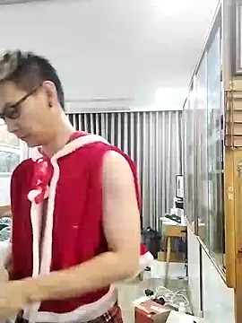 Snapshot of horny_slavedog chatting on December 2024 04:40:02 PM horny slavedog online show from December 2024 04:40:02 PM