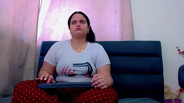 brunnette hot online show from February 2026 12:28:01 PM