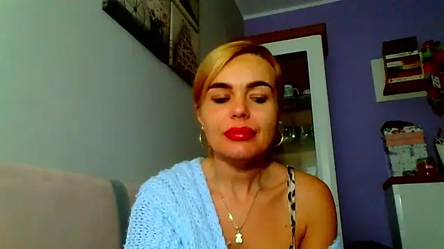 Snapshot of DESIREjenny chatting on December 2024 09:24:01 AM DESIREjenny online show from December 2024 09:24:01 AM