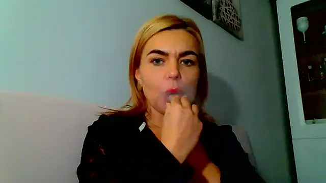 Snapshot of DESIREjenny chatting on December 2024 12:19:02 PM DESIREjenny online show from December 2024 12:19:02 PM