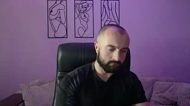 brindlefly6969 online show from September 2025 11:25:01 AM