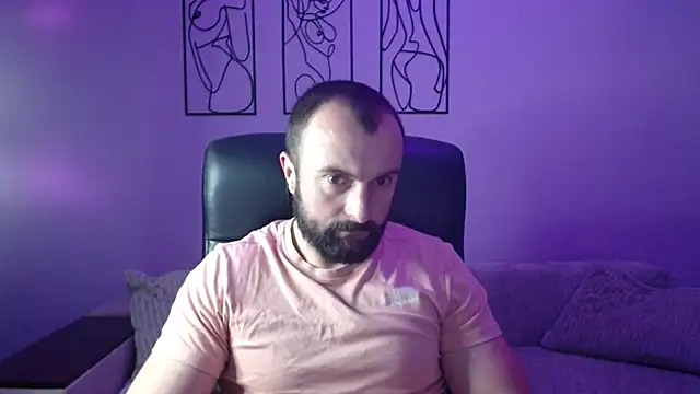 brindlefly6969 online show from October 2025 11:43:02 AM