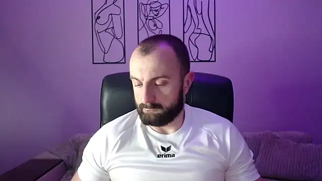 brindlefly6969 online show from January 2026 11:56:01 AM