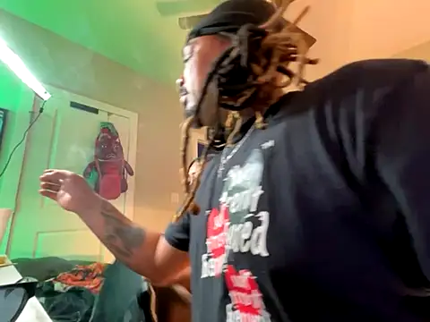 4EVAGLACIERS online show from November 2025 03:17:01 AM