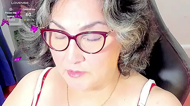 cataleya mom online show from November 2025 02:43:02 AM