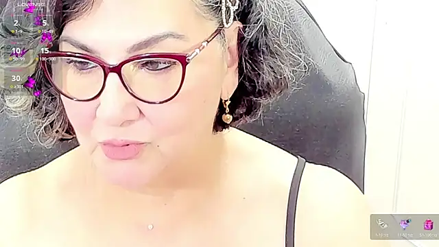 cataleya mom online show from June 2026 01:41:02 AM