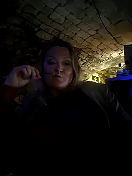 Snapshot of lady_charlyne chatting on November 2025 08:31:01 PM lady charlyne online show from November 2025 08:31:01 PM