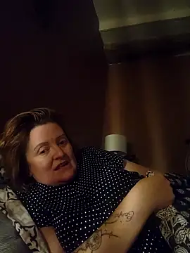 lady charlyne online show from April 2026 07:09:02 PM