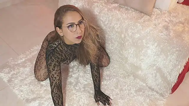 Snapshot of Sofia_Cooper_ chatting on October 2025 07:46:02 PM Sofia Cooper online show from October 2025 07:46:02 PM