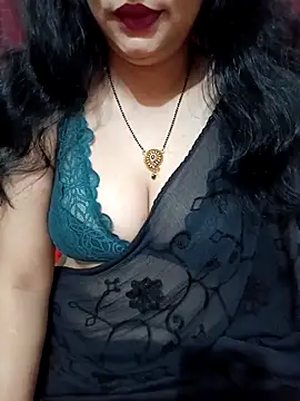 Snapshot of Priya_Boudi chatting on February 2025 04:42:02 PM Priya Boudi online show from February 2025 04:42:02 PM