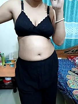 Snapshot of Priya_Boudi chatting on March 2025 04:47:02 AM Priya Boudi online show from March 2025 04:47:02 AM
