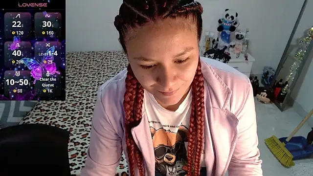 Snapshot of soniafuckboobs chatting on February 2026 12:23:02 PM soniafuckboobs online show from February 2026 12:23:02 PM