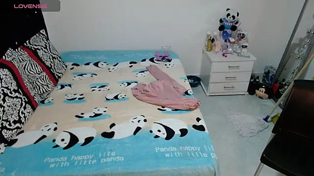 Snapshot of soniafuckboobs chatting on February 2026 12:23:01 PM soniafuckboobs online show from February 2026 12:23:01 PM