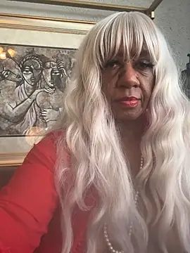 BreanaDivine online show from March 2026 06:22:02 PM