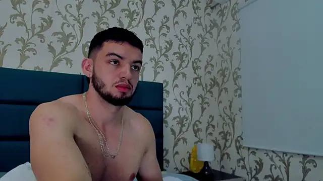 Snapshot of Michael_magno chatting on December 2024 01:05:02 PM Michael magno online show from December 2024 01:05:02 PM