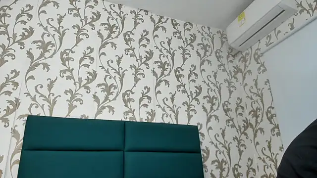 Snapshot of Michael_magno chatting on December 2024 10:56:02 AM Michael magno online show from December 2024 10:56:02 AM