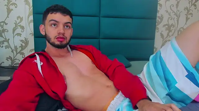 Snapshot of Michael_magno chatting on December 2024 06:37:02 PM Michael magno online show from December 2024 06:37:02 PM