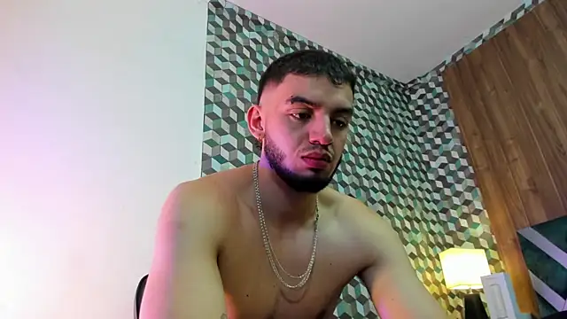 Snapshot of Michael_magno chatting on January 2025 02:25:01 PM Michael magno online show from January 2025 02:25:01 PM