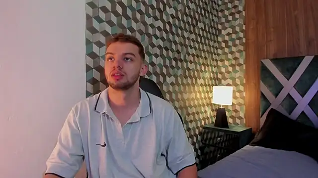 Snapshot of Michael_magno chatting on February 2025 12:11:01 PM Michael magno online show from February 2025 12:11:01 PM