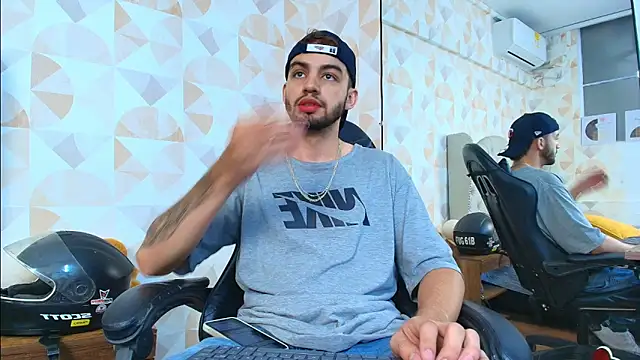 Snapshot of Michael_magno chatting on September 2025 09:36:01 PM Michael magno online show from September 2025 09:36:01 PM