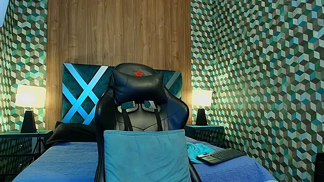 Snapshot of Michael_magno chatting on October 2025 09:24:01 PM Michael magno online show from October 2025 09:24:01 PM