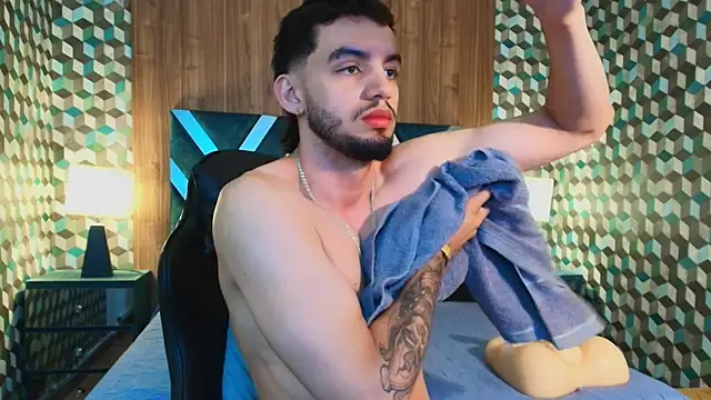 Snapshot of Michael_magno chatting on October 2025 10:00:01 PM Michael magno online show from October 2025 10:00:01 PM