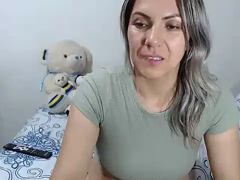 Chantal hott online show from December 2024 02:43:01 AM