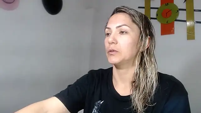 Chantal hott online show from February 2026 08:23:01 PM