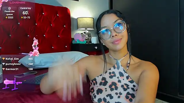 Snapshot of Salome_Villa chatting on December 2024 05:09:01 PM Salome Villa online show from December 2024 05:09:01 PM